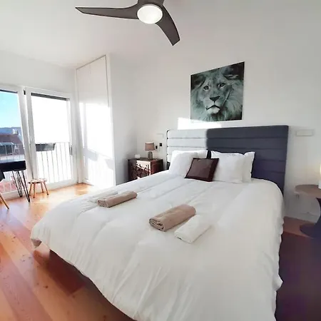 Lxluxhome - Family And Cozy - Ac - Parking - Lift Apartment *