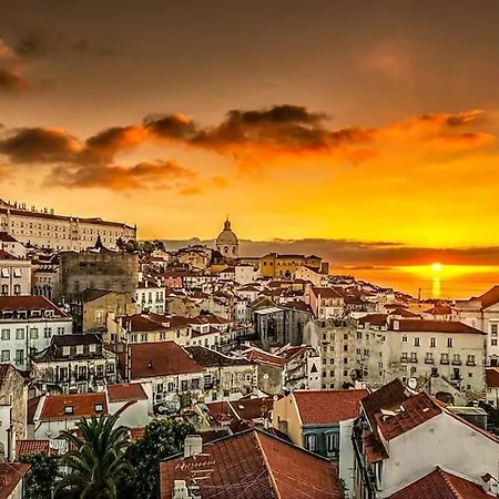 Lxluxhome - Family And Cozy - Ac - Parking - Lift Apartman Lisboa